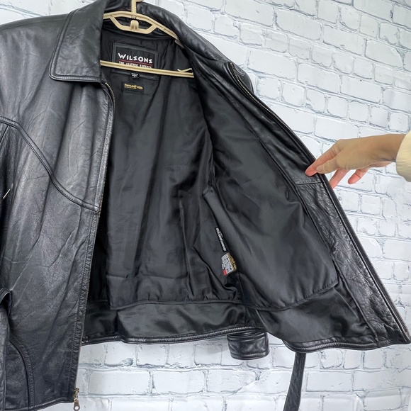 •|•WILSONS LEATHER•| Vintage Black Leather Jacket Thinsulate Insulation - Picture 9 of 16